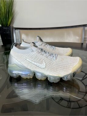 Nike Air Vapormax Flyknit 3 Pure Platinum Sz 7.5 Women’s